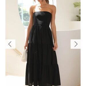 Chic Black Strapless Dress